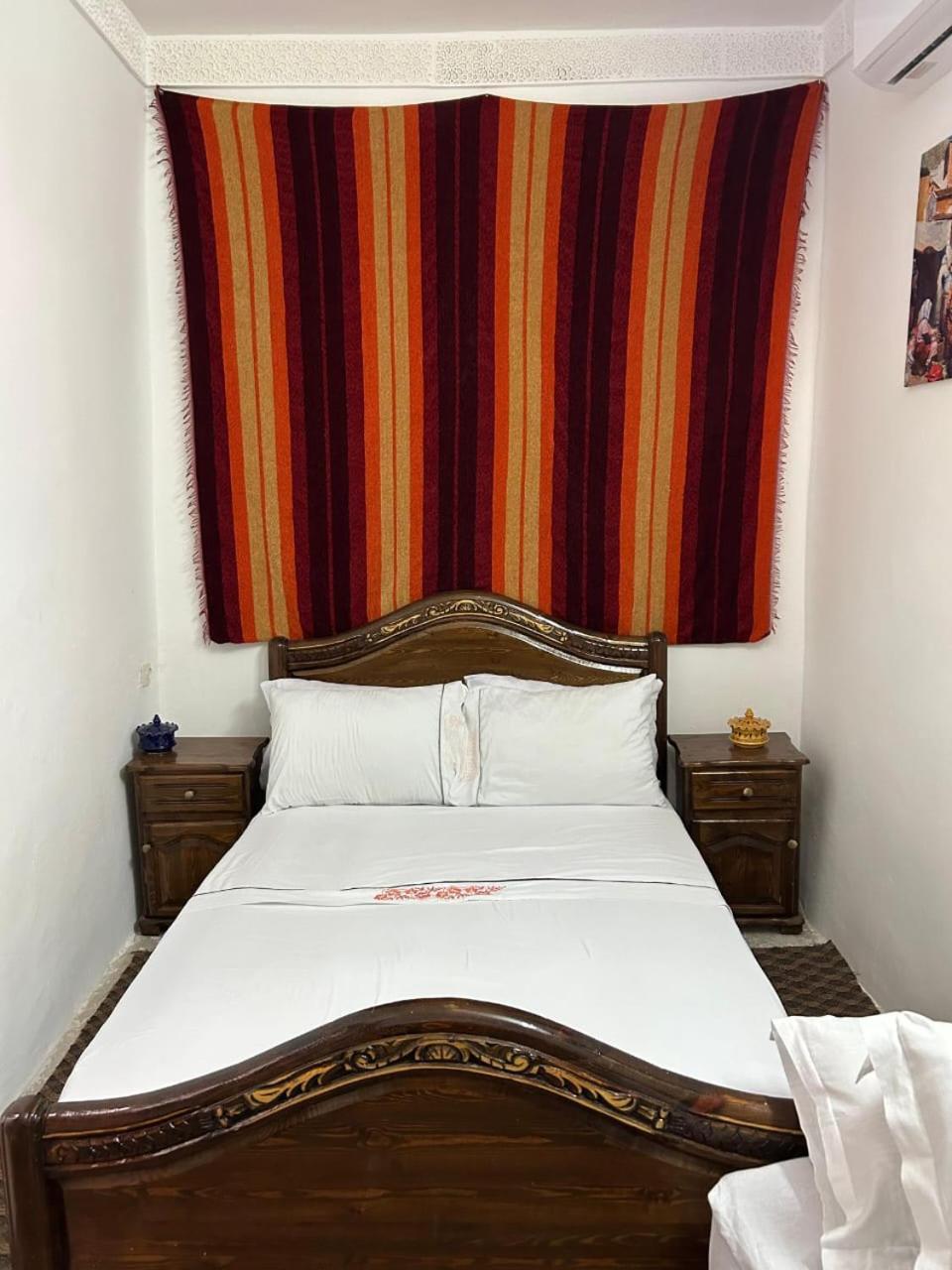 Quarto em Acomodações Particulares Darmouniafes *